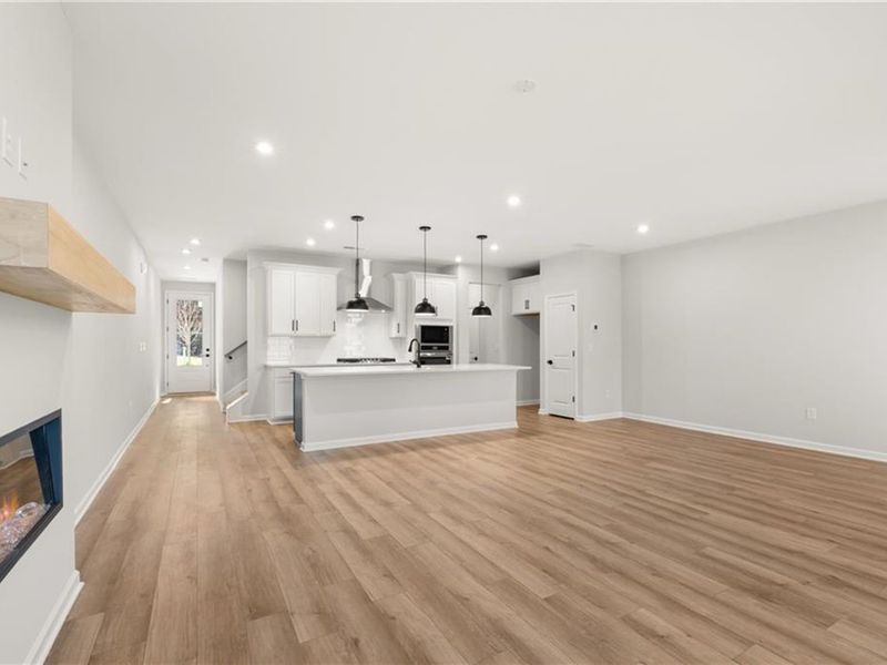 Spacious, unfurnished interior of a new home in Lake Shore, Winder (Image 12).