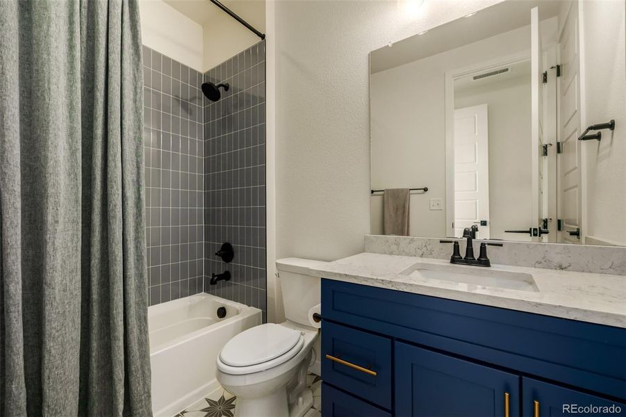 Furnished interior view inside a new home in Haskins Station, Arvada (Image 31).