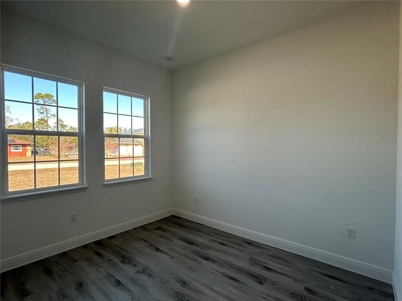 Spacious, unfurnished interior of a new home in , Ocala (Image 26).