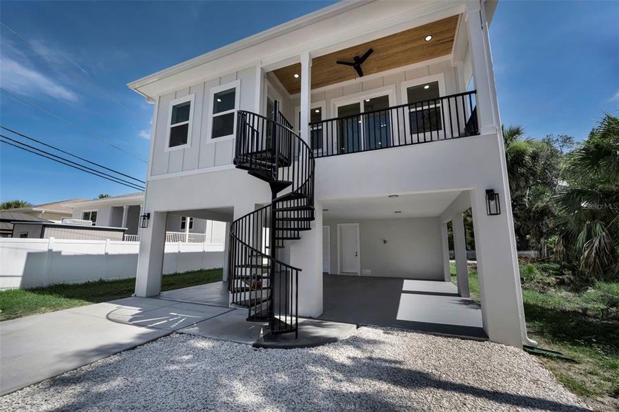 Exterior details and patio area of a home in , Tarpon Springs (Image 26). Exterior details and patio area of a home in , Tarpon Springs (Image 26).