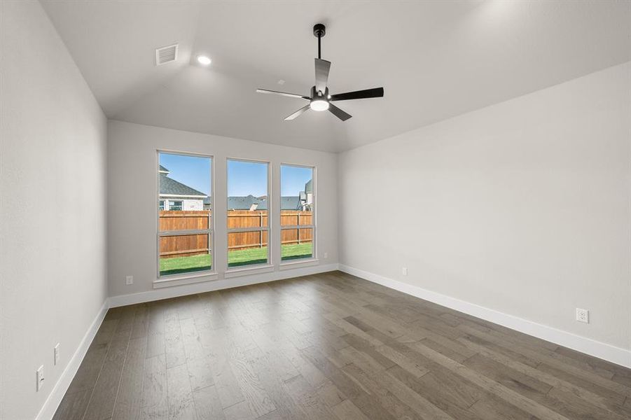 7104 Seagrove- Primary SUite-1 7104 Seagrove- Primary SUite-1