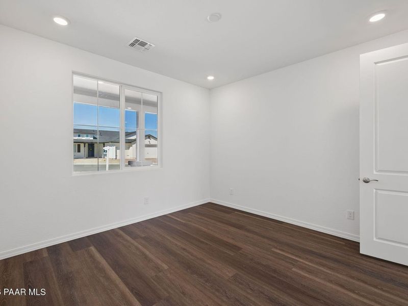 Spacious, unfurnished interior of a new home in Westwood, Prescott (Image 36).