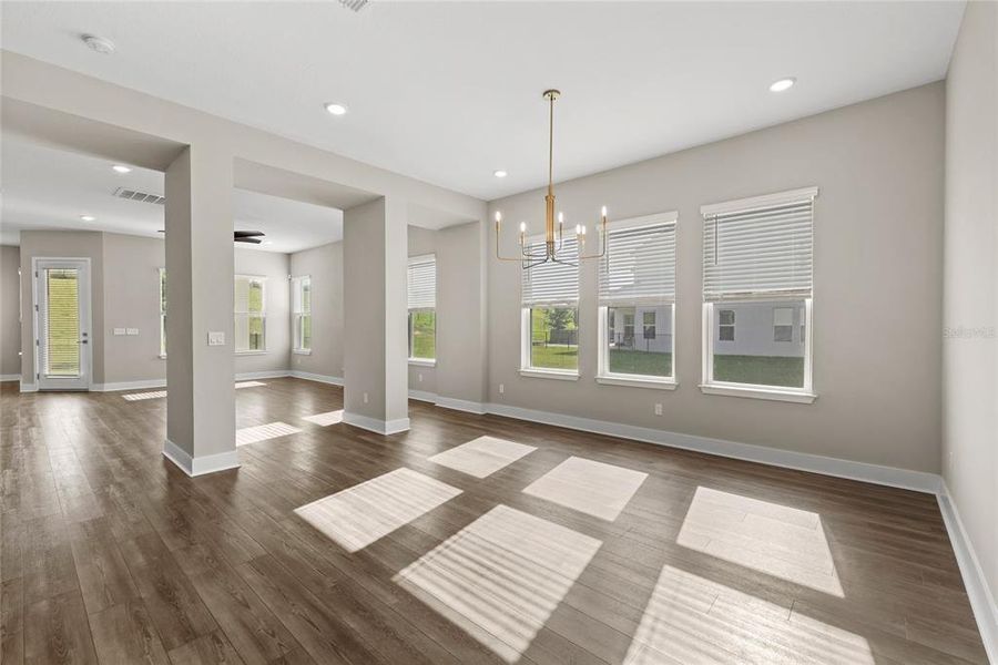 Spacious, unfurnished interior of a new home in , Winter Garden (Image 75).