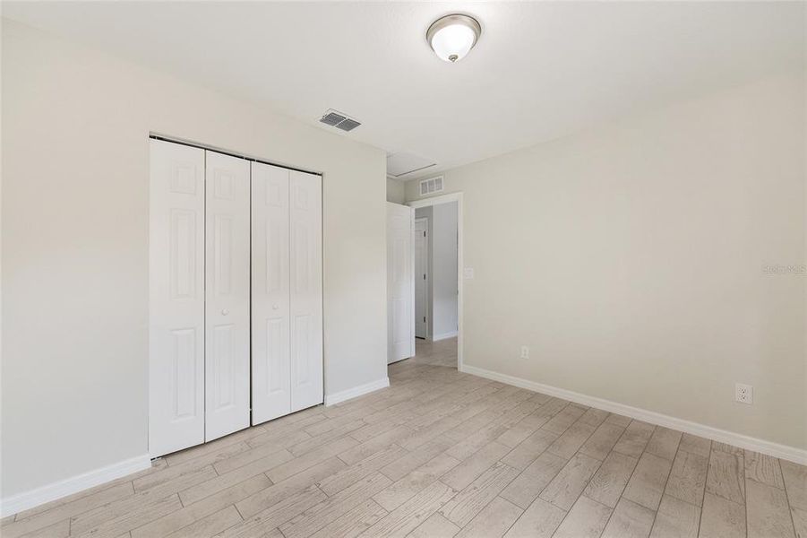 Spacious, unfurnished interior of a new home in , Ocala (Image 24).