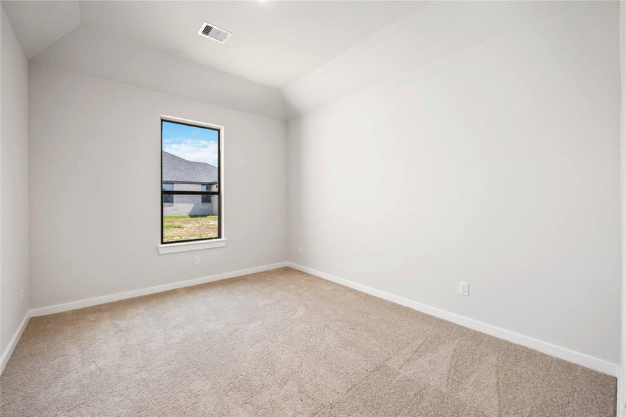 Spacious, unfurnished interior of a new home in Blue Heron Estates, Beasley (Image 30).