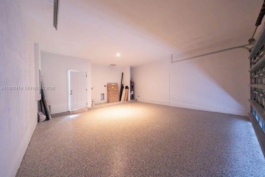 Spacious, unfurnished interior of a new home in , Miami (Image 46).