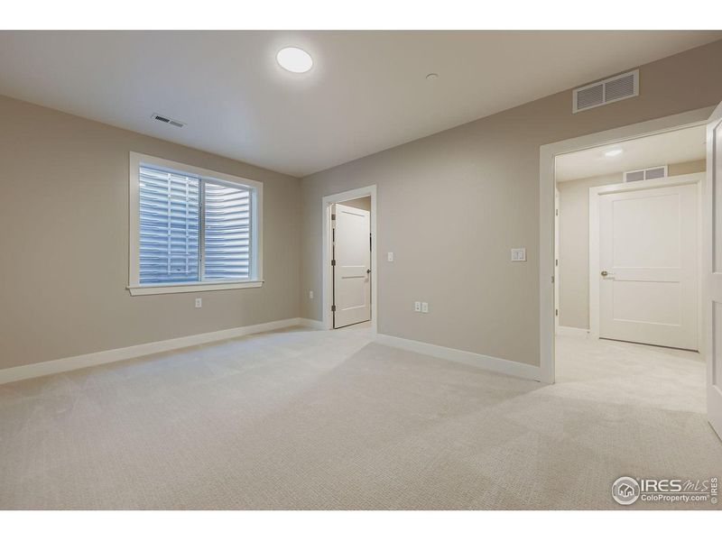 Spacious, unfurnished interior of a new home in , Broomfield (Image 41).