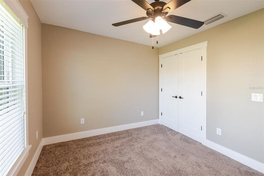 Spacious, unfurnished interior of a new home in , Englewood (Image 33).