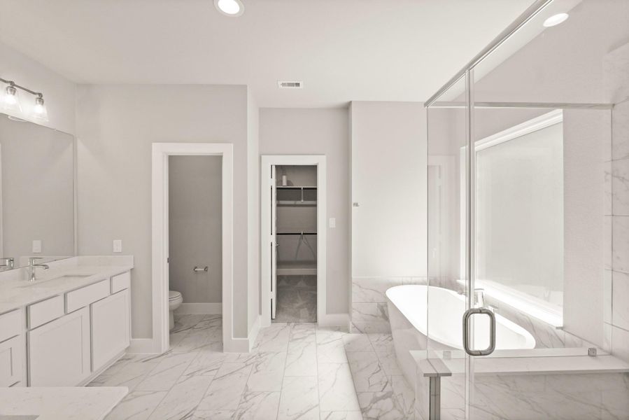 Furnished interior view inside a new home in Briarwood Crossing, Rosenberg (Image 6). Furnished interior view inside a new home in Briarwood Crossing, Rosenberg (Image 6).