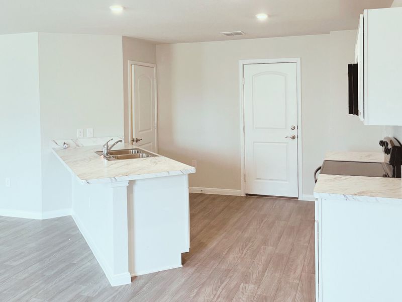 Representative furnished interior of a home built from the Sequoia by National HomeCorp in Forest Ridge, Edgefield (Image 8).