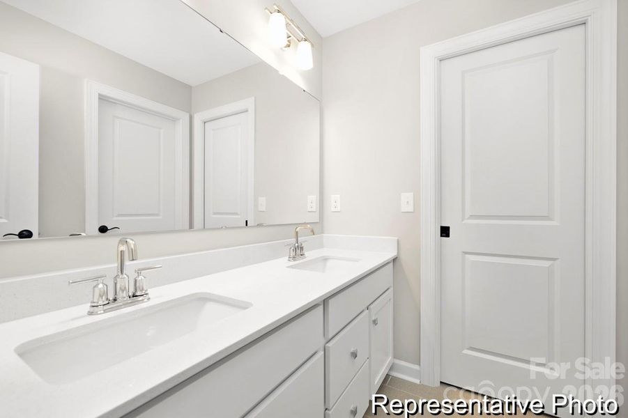 Furnished interior view inside a new home in Huntington Hills, Lincolnton (Image 10).