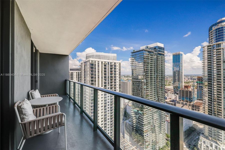 Condo located in Miami, FL showcasing its design and architecture (Image 26). Condo located in Miami, FL showcasing its design and architecture (Image 26).