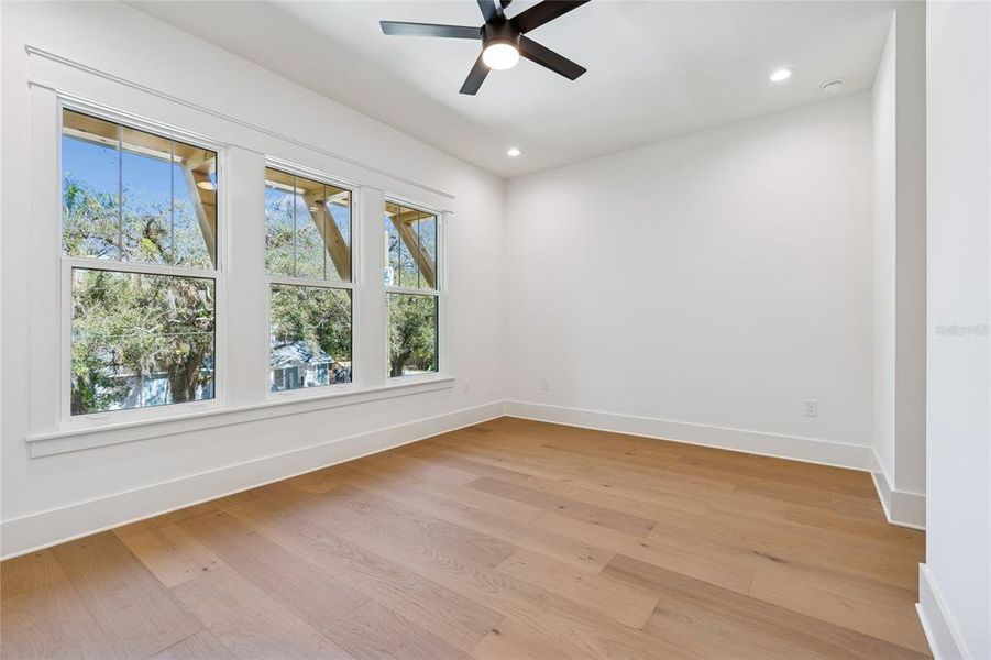 Spacious, unfurnished interior of a new home in , Tampa (Image 74). Spacious, unfurnished interior of a new home in , Tampa (Image 74).