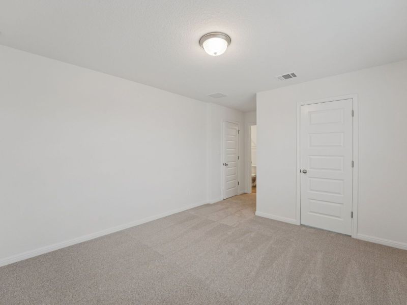 Spacious, unfurnished interior of a new home in Lakeside Meadows, Pflugerville (Image 13).