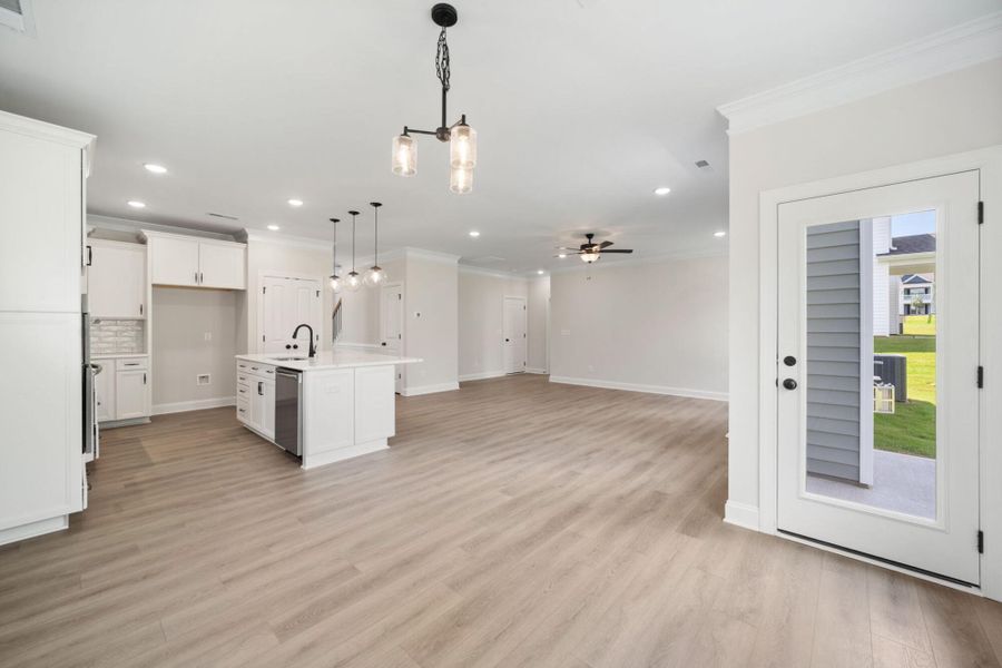 Spacious, unfurnished interior of a new home in Pisgah Park, Kernersville (Image 14).