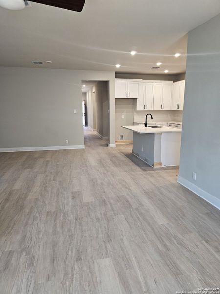 Spacious, unfurnished interior of a new home in , Spring Branch (Image 6).