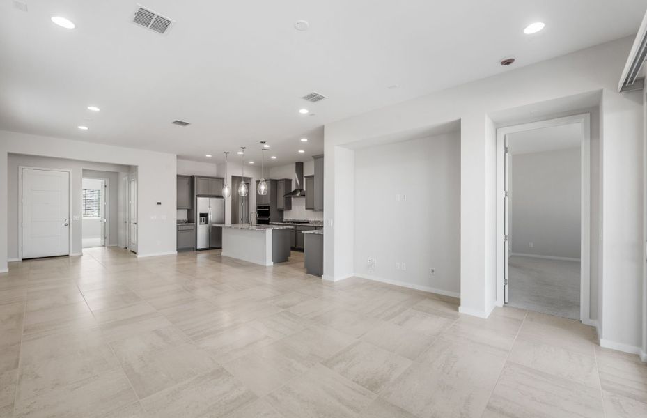 Spacious, unfurnished interior of a new home in Regent Hills - Meadow Series, Buckeye (Image 24). Spacious, unfurnished interior of a new home in Regent Hills - Meadow Series, Buckeye (Image 24).