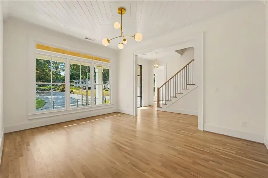 Spacious, unfurnished interior of a new home in , Atlanta (Image 34).