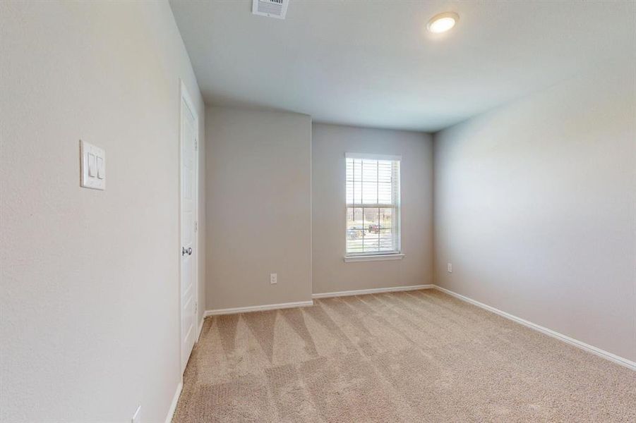 Spacious, unfurnished interior of a new home in Prairie Ridge at Goodland, Venus (Image 20). Spacious, unfurnished interior of a new home in Prairie Ridge at Goodland, Venus (Image 20).