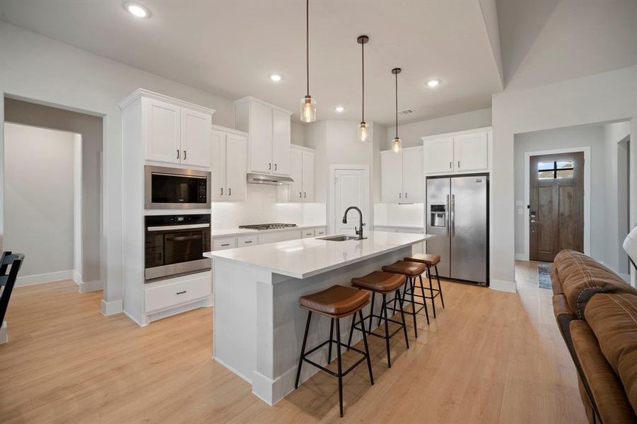 Furnished interior view inside a new home in , Waxahachie (Image 7).