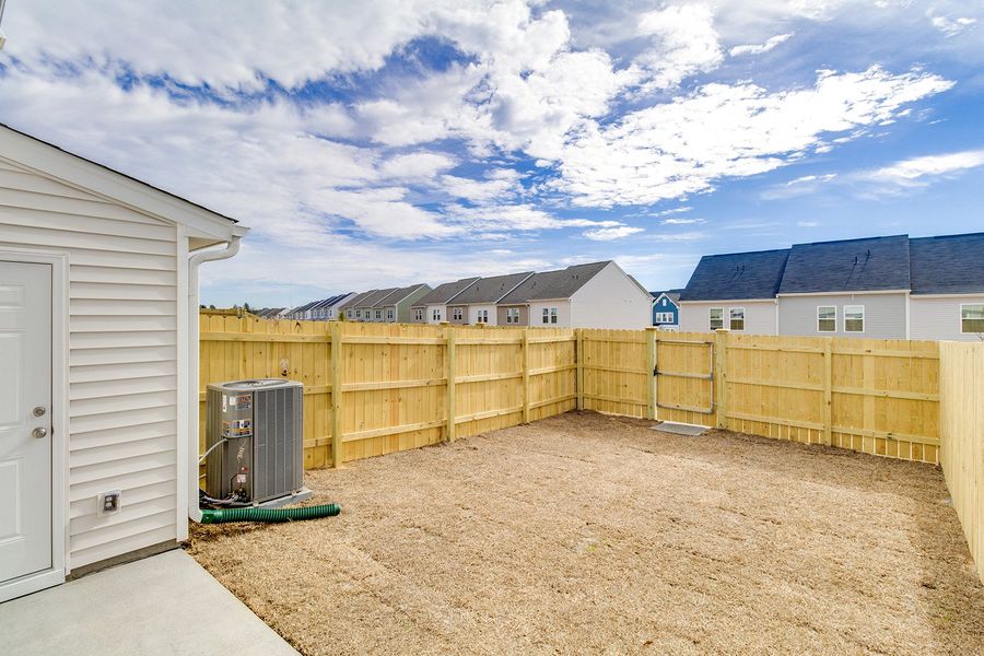 Exterior details and patio area of a home in Astoria, Columbia (Image 4).