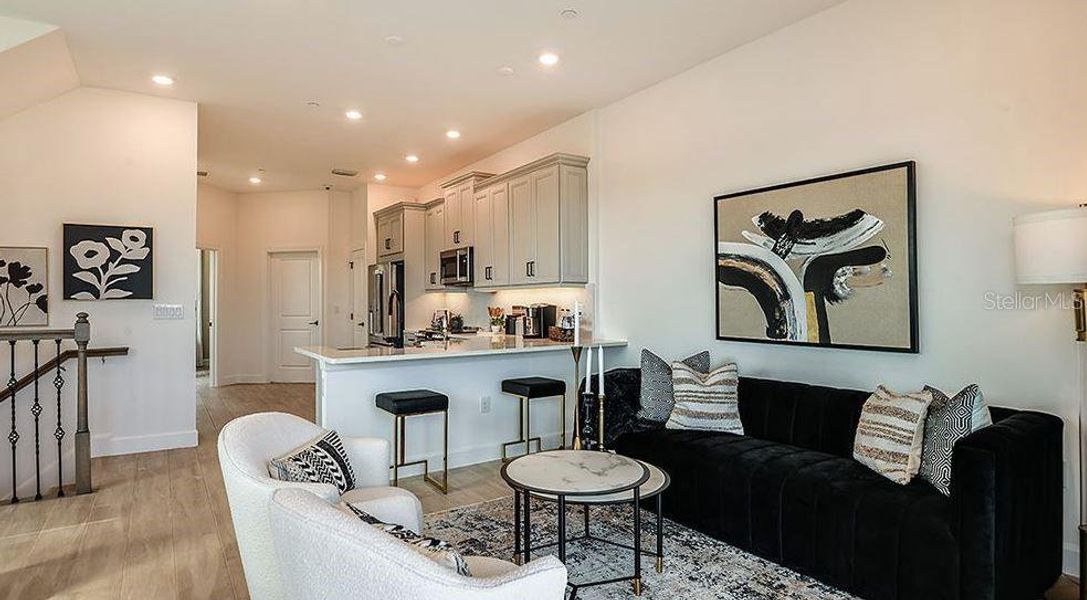 Furnished interior view inside a new home in Seahaven, Punta Gorda (Image 9).