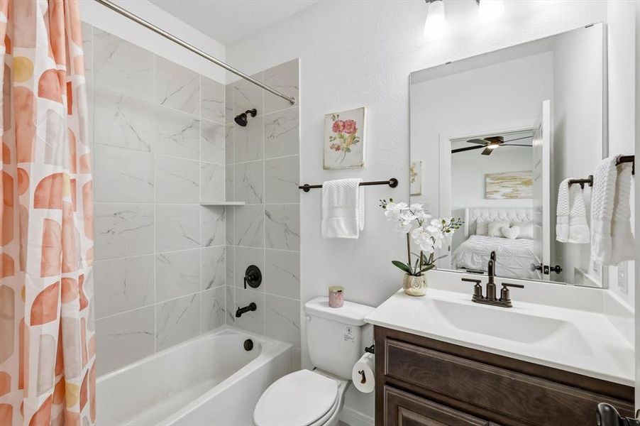 Furnished interior view inside a new home in Pecan Square - Gardens, Northlake (Image 34). Furnished interior view inside a new home in Pecan Square - Gardens, Northlake (Image 34).