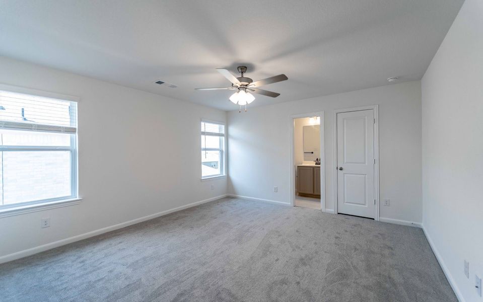 Spacious, unfurnished interior of a new home in Travis Ranch, Forney (Image 41). Spacious, unfurnished interior of a new home in Travis Ranch, Forney (Image 41).