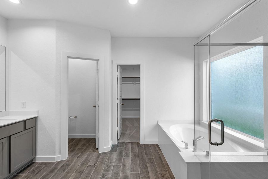 Furnished interior view inside a new home in Beacon Hill, Waller (Image 6).