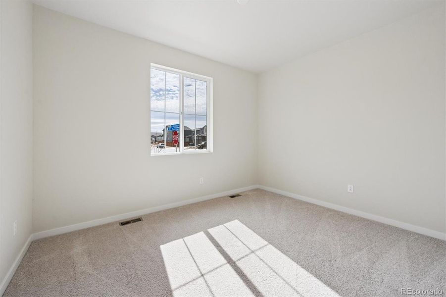 Spacious, unfurnished interior of a new home in Farmlore, Brighton (Image 11).