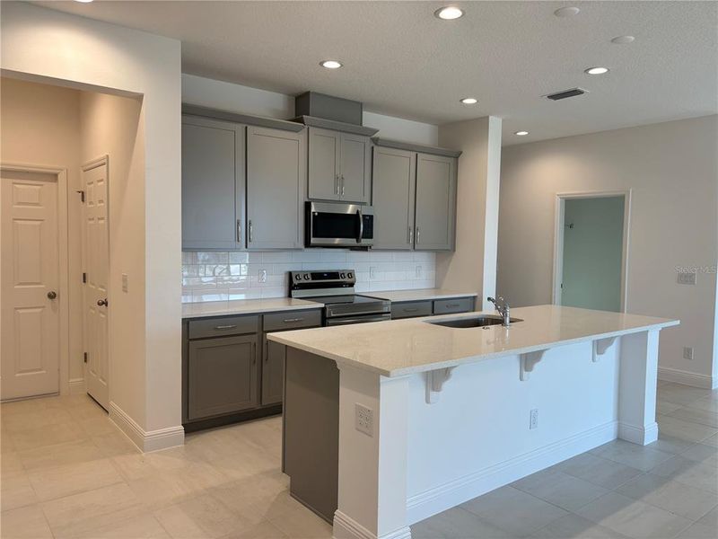 Furnished interior view inside a new home in Trinity Lakes, Groveland (Image 10).