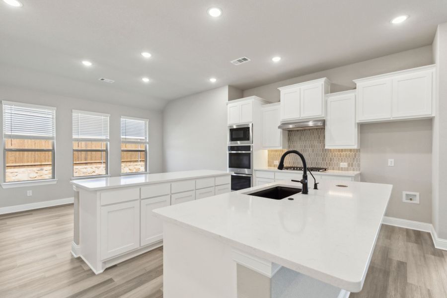 Furnished interior view inside a new home in Lakeview Heights, Azle (Image 14). Furnished interior view inside a new home in Lakeview Heights, Azle (Image 14).
