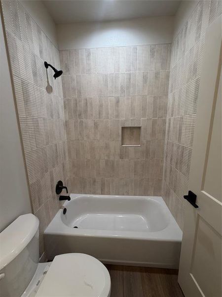 Furnished interior view inside a new home in , Abilene (Image 5).