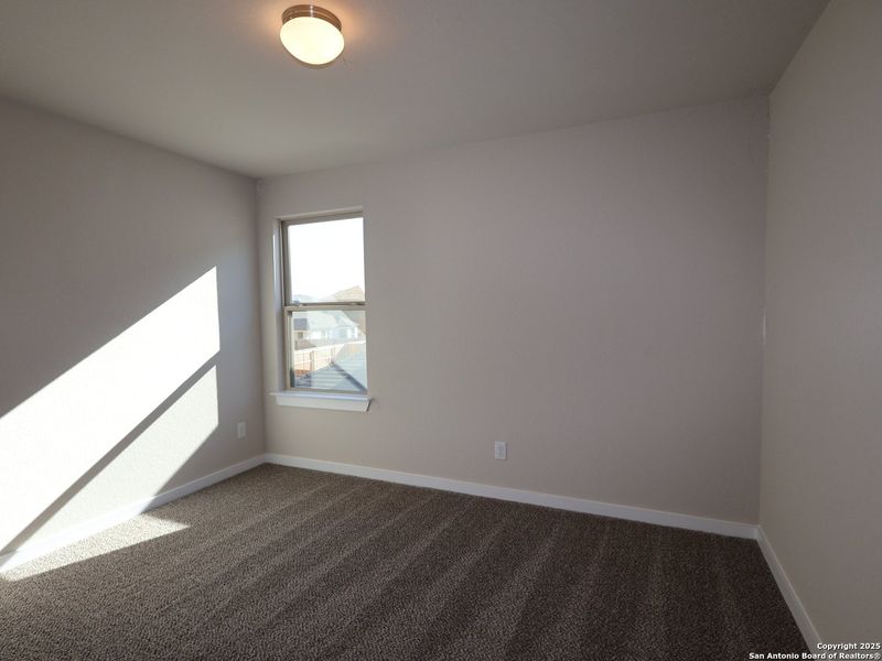 Spacious, unfurnished interior of a new home in Winding Brook, San Antonio (Image 23). Spacious, unfurnished interior of a new home in Winding Brook, San Antonio (Image 23).