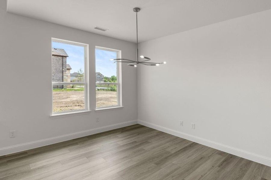 11. 3018 Wallis - Dining 11. 3018 Wallis - Dining