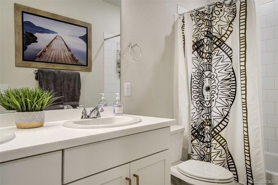 Furnished interior view inside a new home in , Castle Pines (Image 29). Furnished interior view inside a new home in , Castle Pines (Image 29).