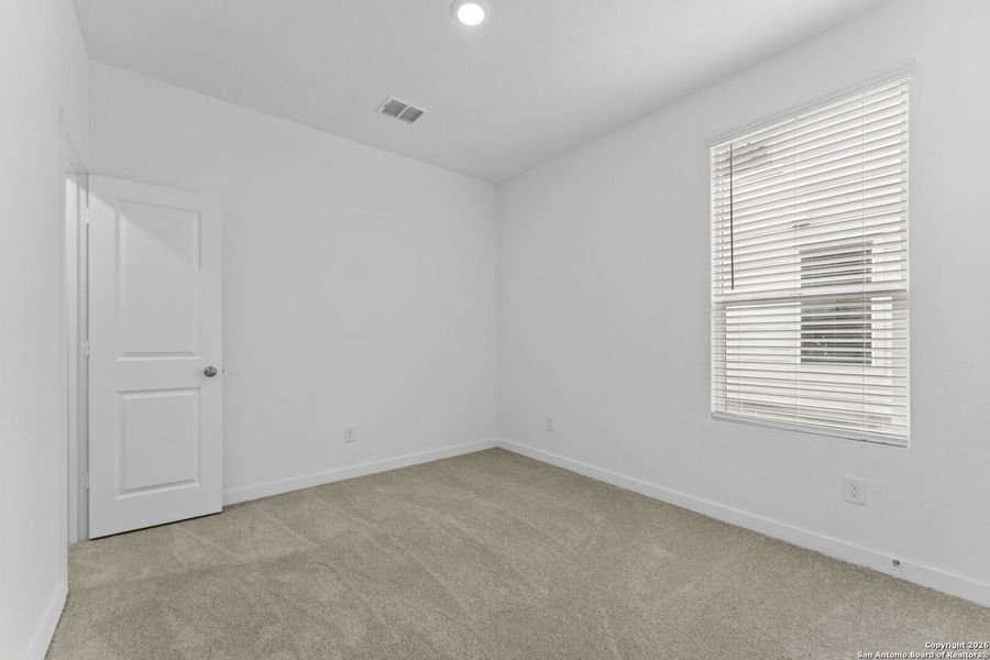 Spacious, unfurnished interior of a new home in Hightop Ridge, Converse (Image 10).