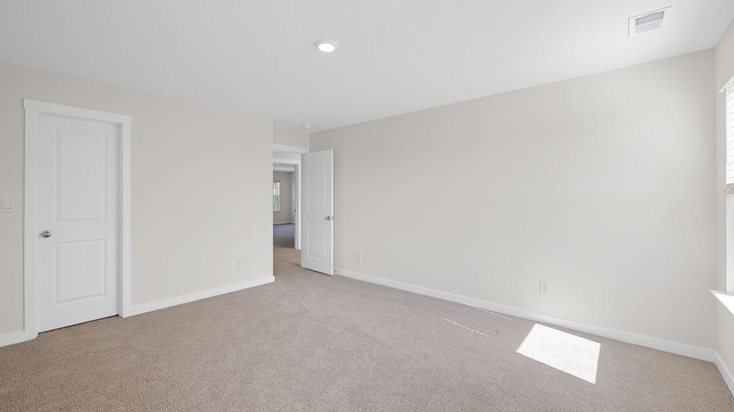 Spacious, unfurnished interior of a new home in Prairie Pass, Apison (Image 30).