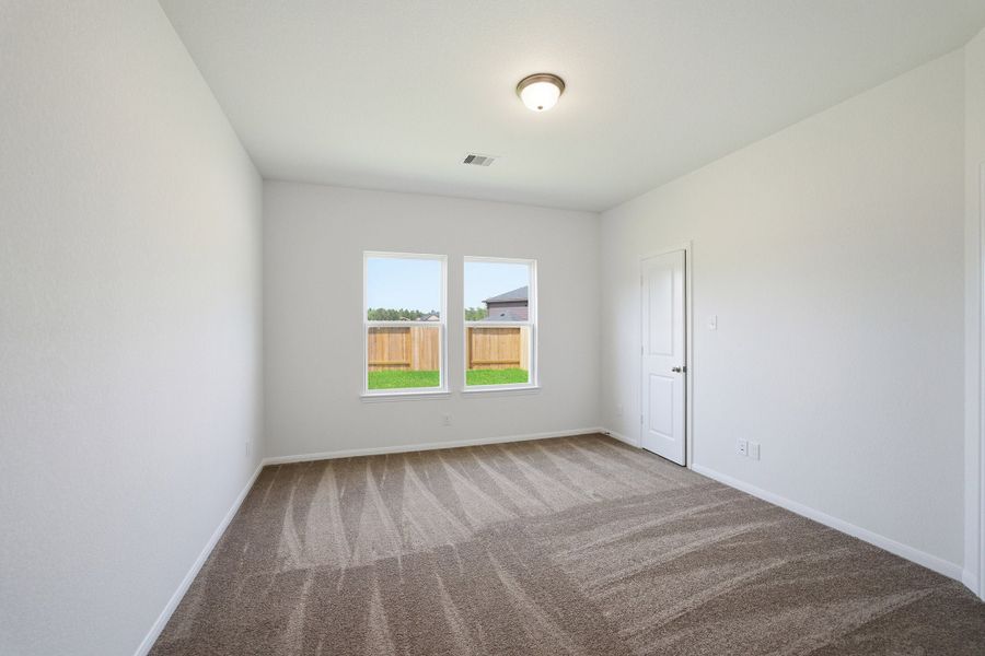Spacious, unfurnished interior of a new home in Magnolia Springs, Montgomery (Image 23).
