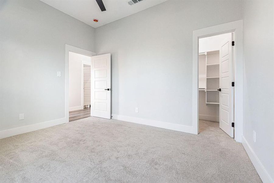 Spacious, unfurnished interior of a new home in , Dallas (Image 27).