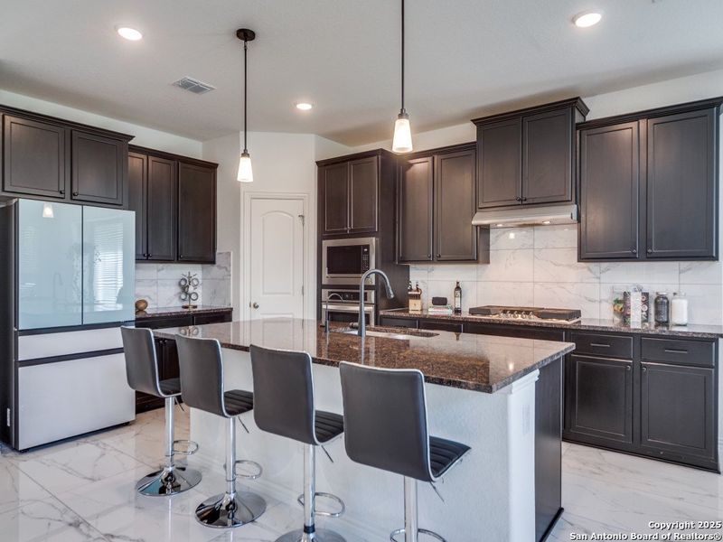 Furnished interior view inside a new home in Regent Park, Boerne (Image 25).