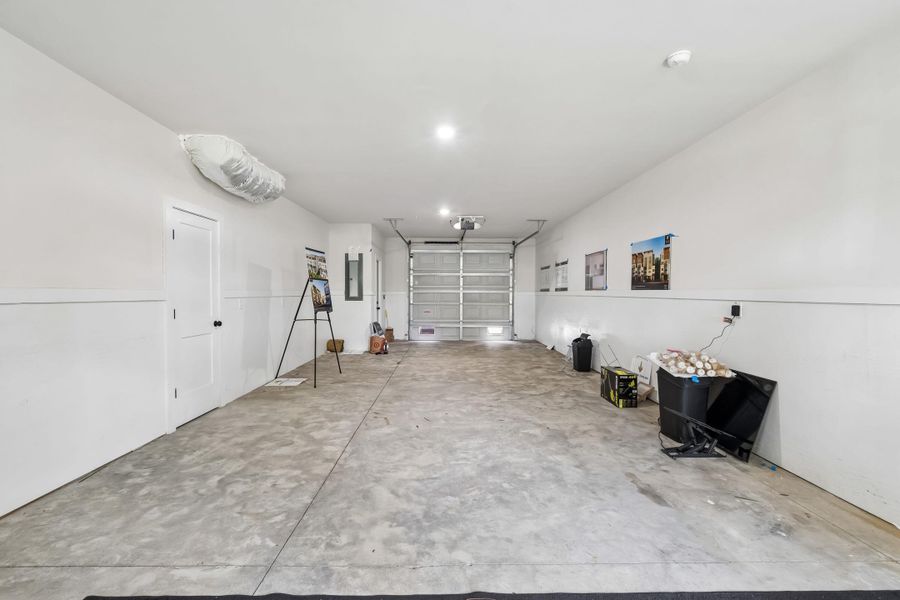 Spacious, unfurnished interior of a new home in , North Charleston (Image 21). Spacious, unfurnished interior of a new home in , North Charleston (Image 21).