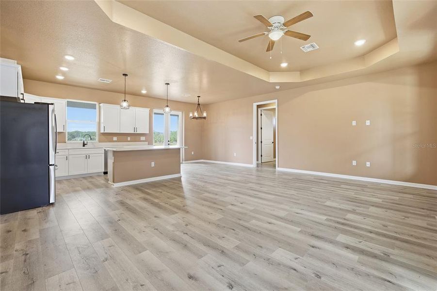 Spacious, unfurnished interior of a new home in , Ocala (Image 24).