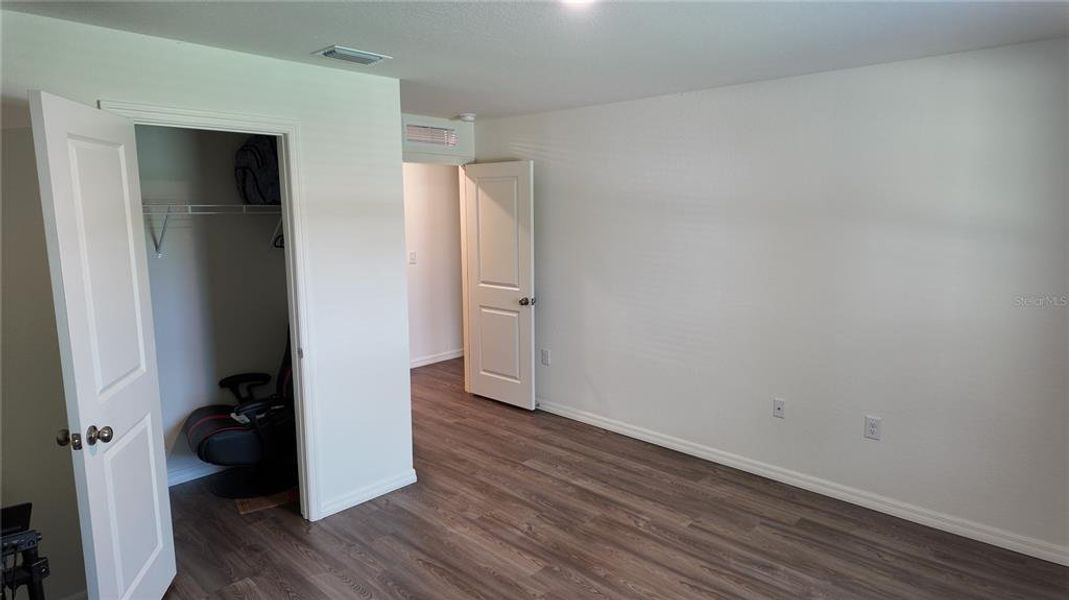 Spacious, unfurnished interior of a new home in South Gulf Cove, Port Charlotte (Image 18). Spacious, unfurnished interior of a new home in South Gulf Cove, Port Charlotte (Image 18).