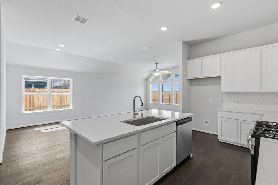 Furnished interior view inside a new home in Westland Ranch, League City (Image 11). Furnished interior view inside a new home in Westland Ranch, League City (Image 11).