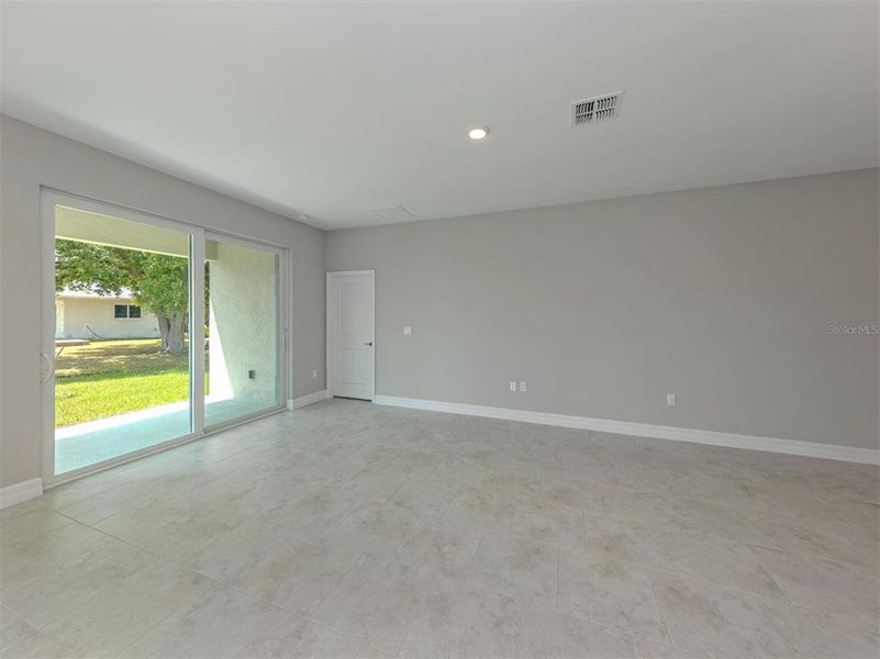 Spacious, unfurnished interior of a new home in , North Port (Image 25).