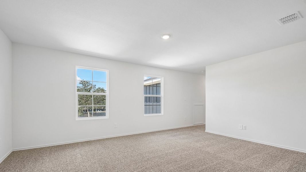Spacious, unfurnished interior of a new home in Valverde, Bastrop (Image 27).