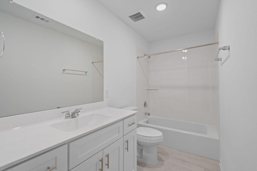 Furnished interior view inside a new home in Ellerden, Tomball (Image 8). Furnished interior view inside a new home in Ellerden, Tomball (Image 8).