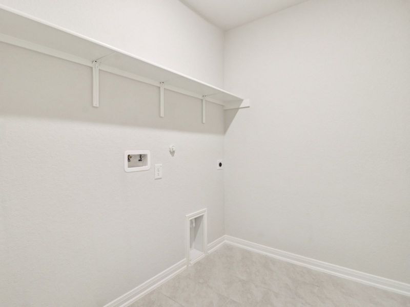 Spacious, unfurnished interior of a new home in Fox Falls, Boerne (Image 23). Spacious, unfurnished interior of a new home in Fox Falls, Boerne (Image 23).