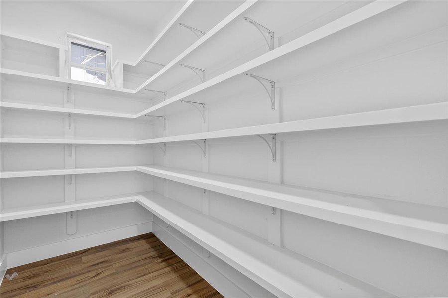Spacious, unfurnished interior of a new home in , Bastrop (Image 19).